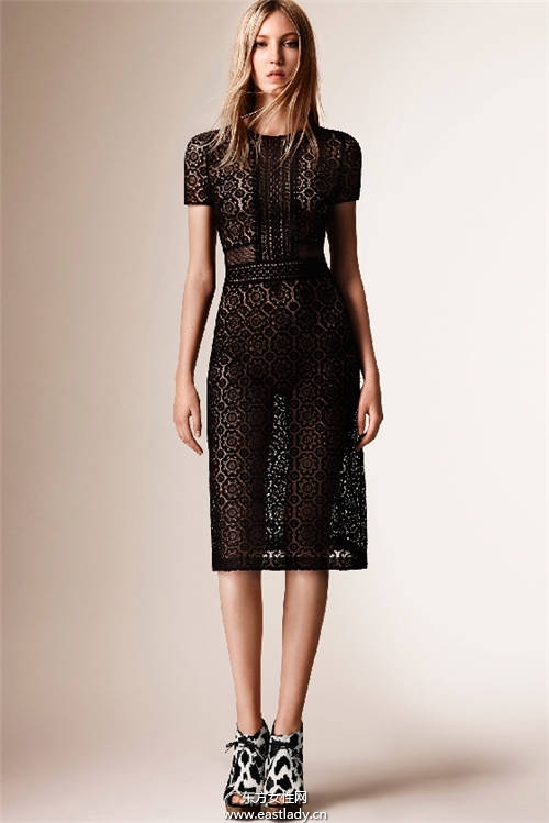 2016年春夏女裝發(fā)布 以度假風(fēng)為主題