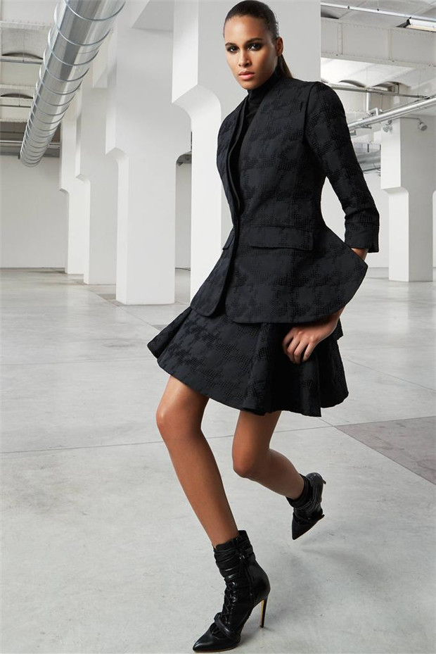 Antonio Berardi 2015早秋女裝流行發(fā)布