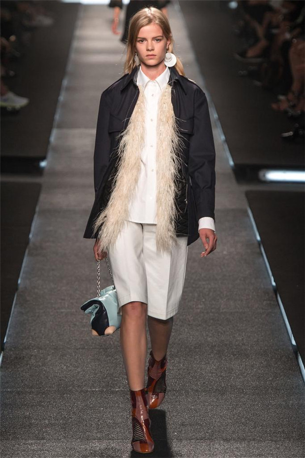Louis Vuitton 2015春夏女裝流行發(fā)布