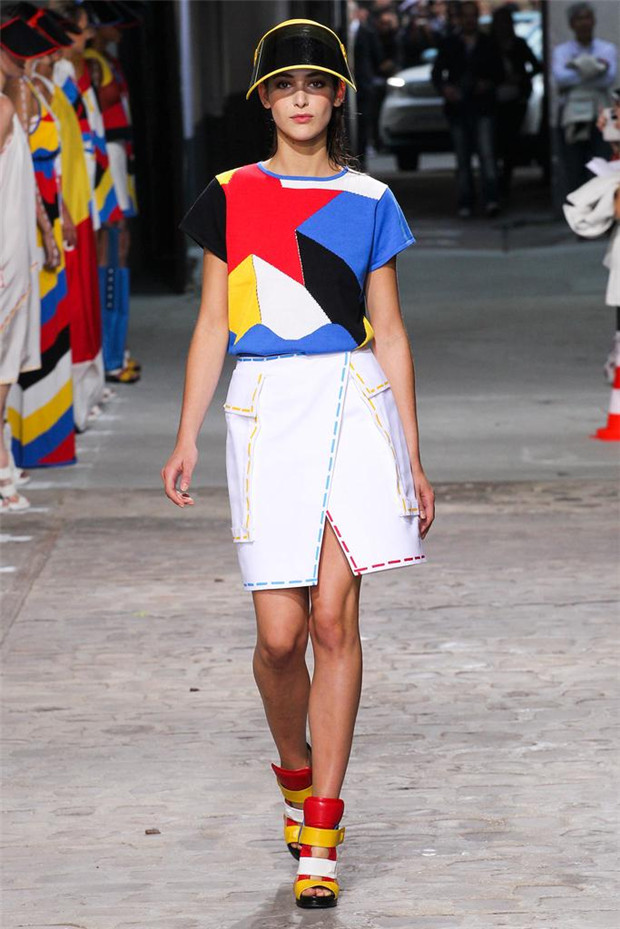 JC de Castelbajac 2015春夏女裝流行發(fā)布