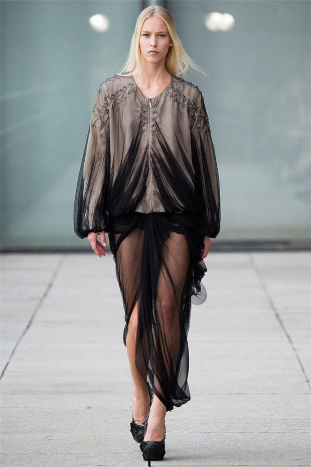 Iris van Herpen 2015春夏女裝流行發(fā)布