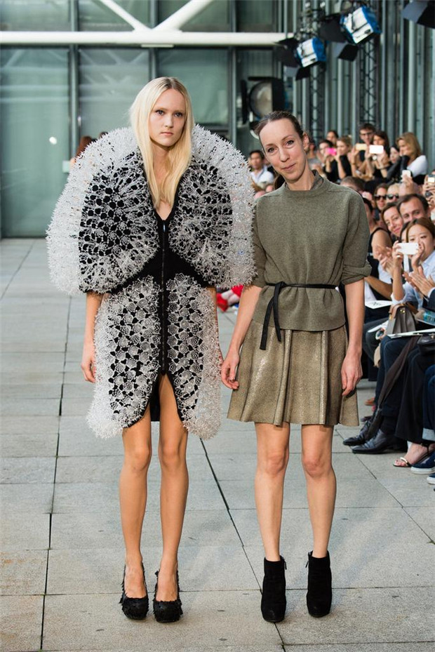 Iris van Herpen 2015春夏女裝流行發(fā)布