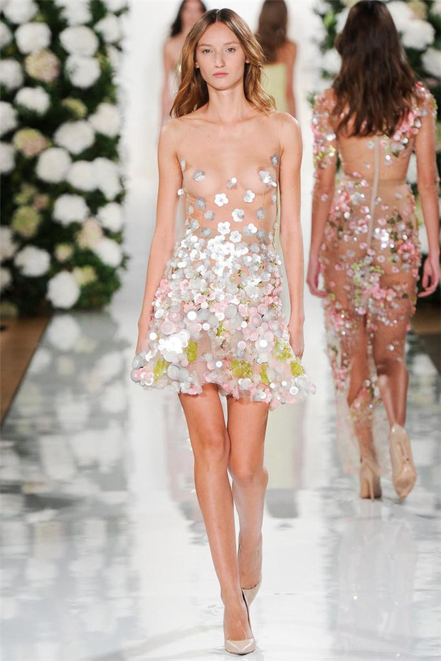 Valentin Yudashkin 2015春夏女裝流行發(fā)布