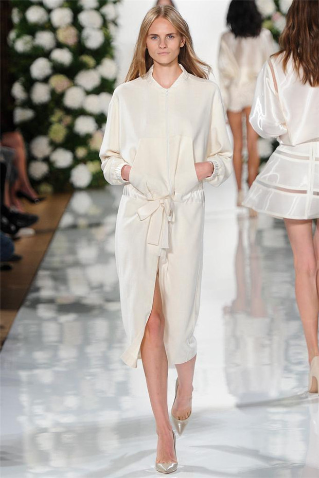 Valentin Yudashkin 2015春夏女裝流行發(fā)布