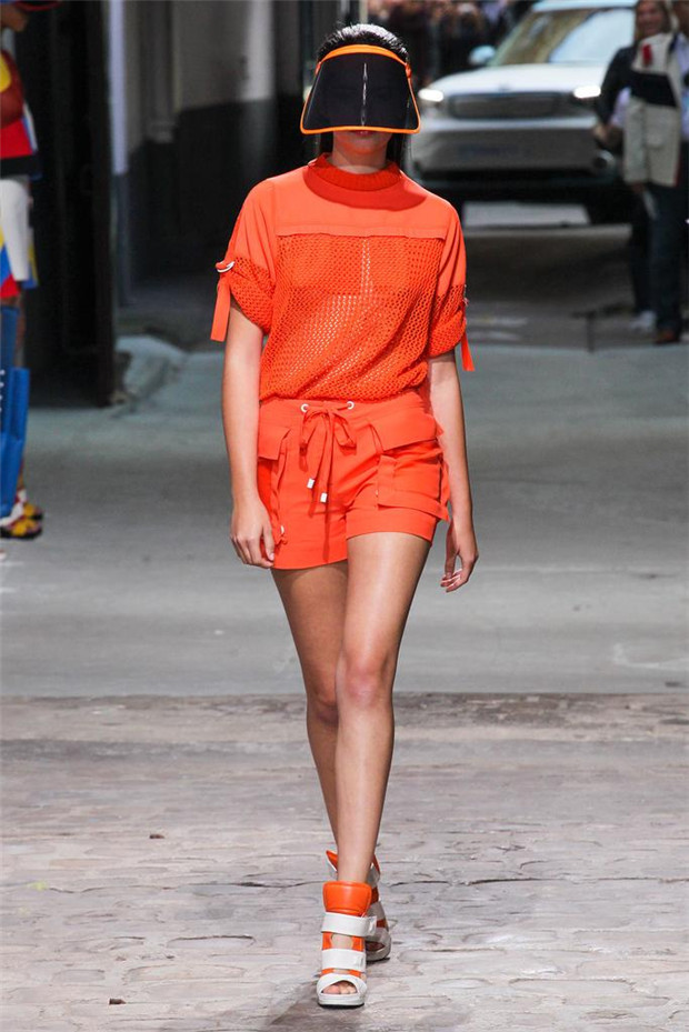 JC de Castelbajac 2015春夏女裝流行發(fā)布