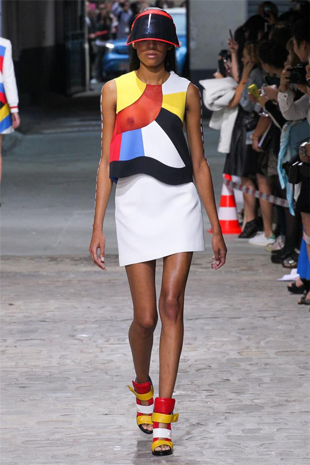 JC de Castelbajac 2015春夏女裝流行發(fā)布