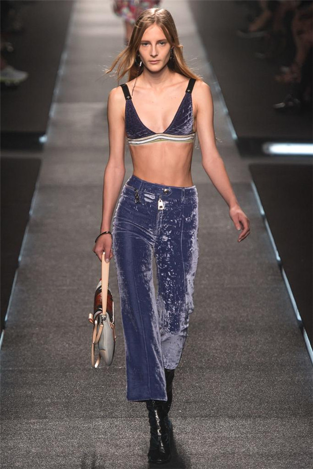 Louis Vuitton 2015春夏女裝流行發(fā)布
