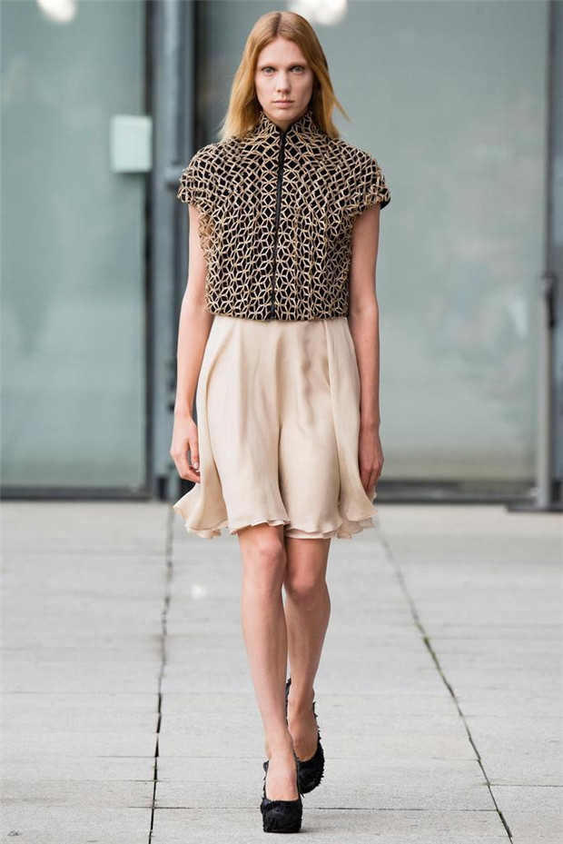 Iris van Herpen 2015春夏女裝流行發(fā)布