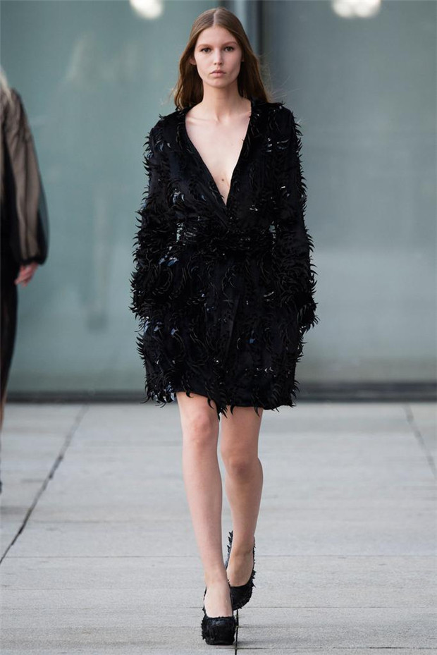 Iris van Herpen 2015春夏女裝流行發(fā)布