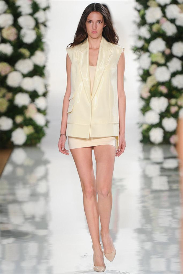 Valentin Yudashkin 2015春夏女裝流行發(fā)布