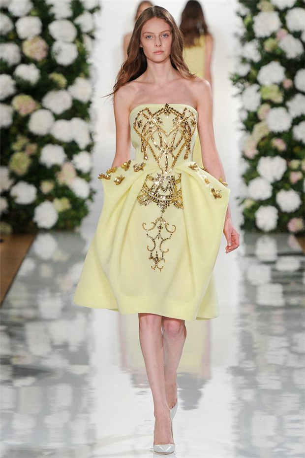 Valentin Yudashkin 2015春夏女裝流行發(fā)布