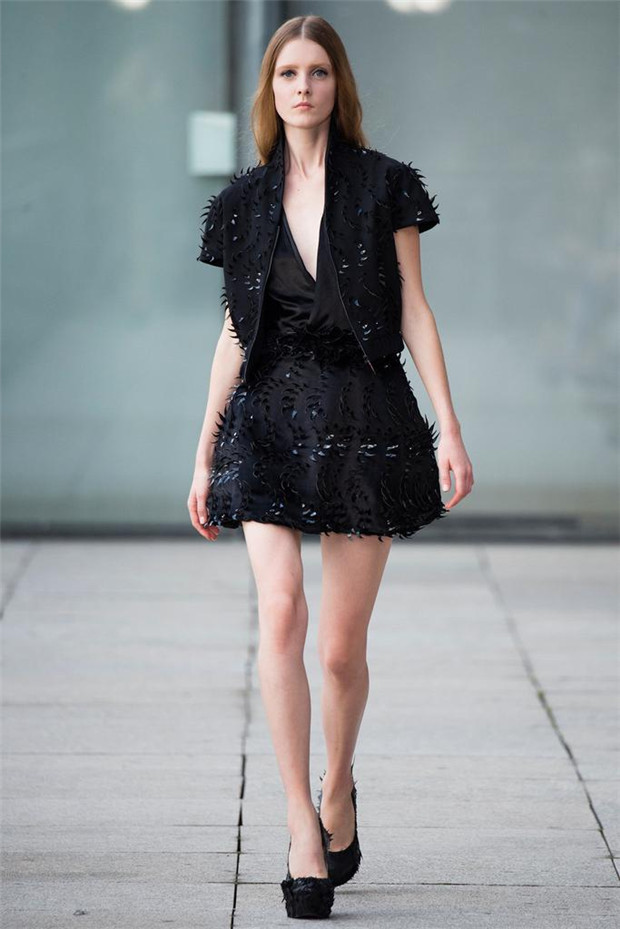 Iris van Herpen 2015春夏女裝流行發(fā)布
