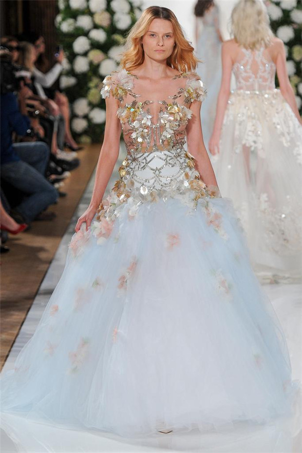 Valentin Yudashkin 2015春夏女裝流行發(fā)布