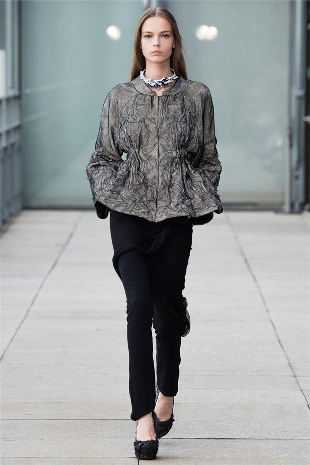 Iris van Herpen 2015春夏女裝流行發(fā)布