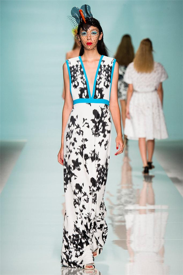 Emanuel Ungaro 2015春夏女裝流行發(fā)布