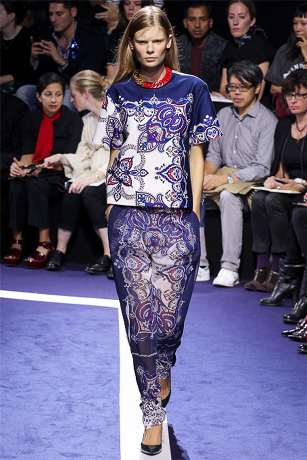 Sacai 2015春夏女裝流行發(fā)布