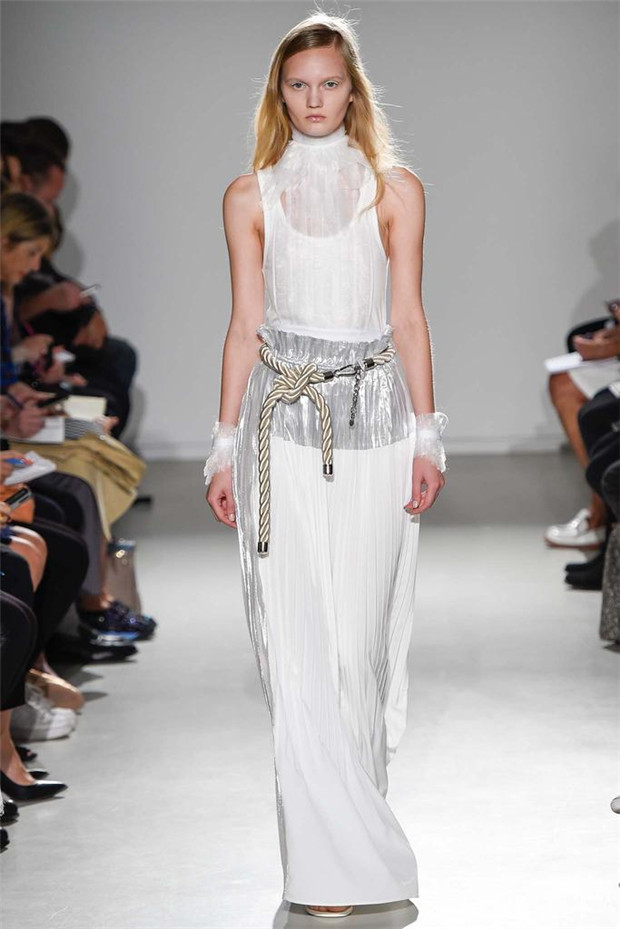 Veronique Branquinho 2015春夏女裝流行發(fā)布