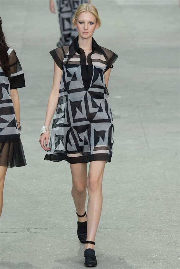 Chanel 2015春夏女裝流行發(fā)布