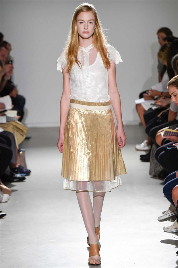 Veronique Branquinho 2015春夏女裝流行發(fā)布