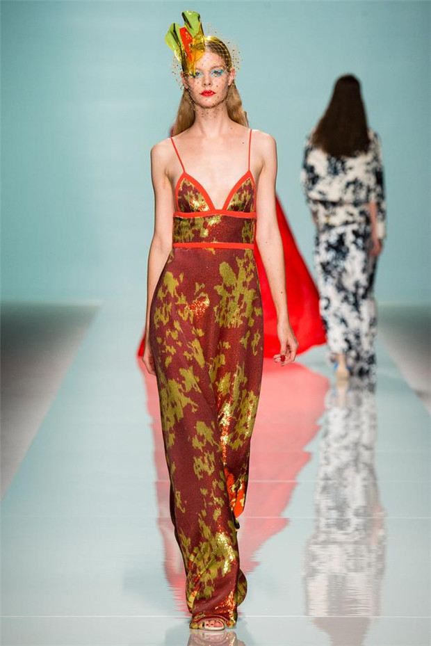 Emanuel Ungaro 2015春夏女裝流行發(fā)布