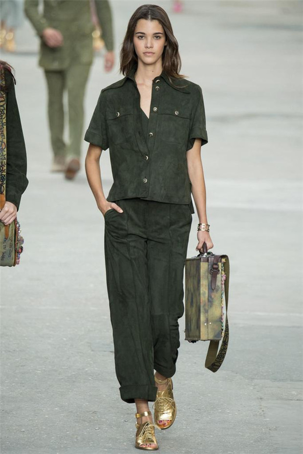 Chanel 2015春夏女裝流行發(fā)布