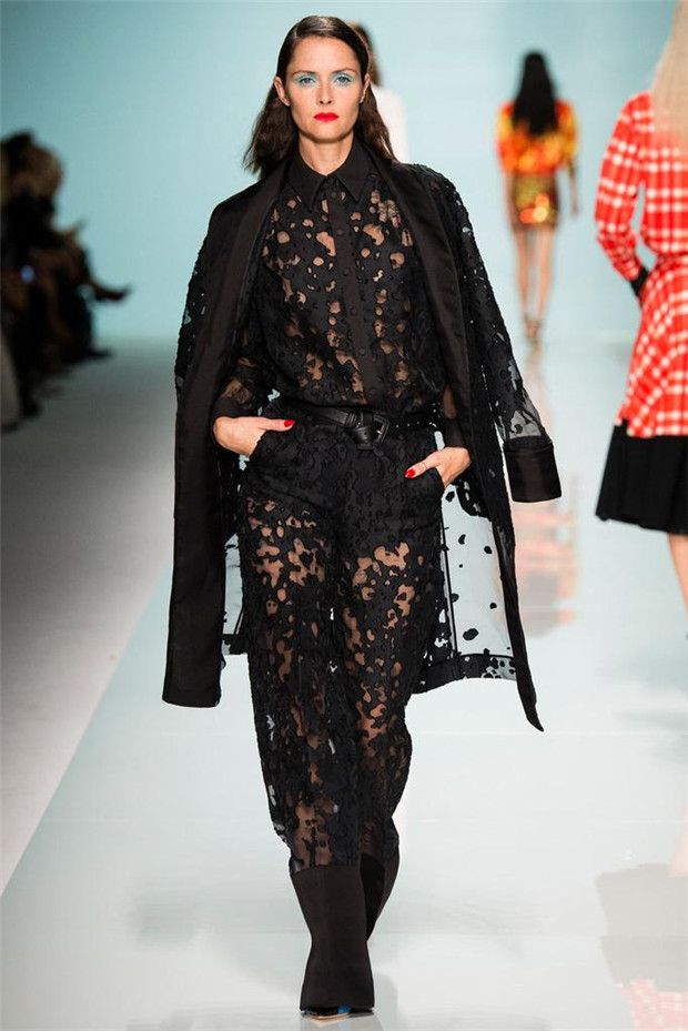 Emanuel Ungaro 2015春夏女裝流行發(fā)布