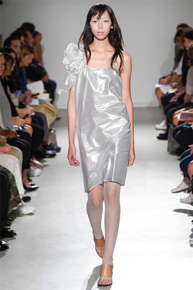 Veronique Branquinho 2015春夏女裝流行發(fā)布