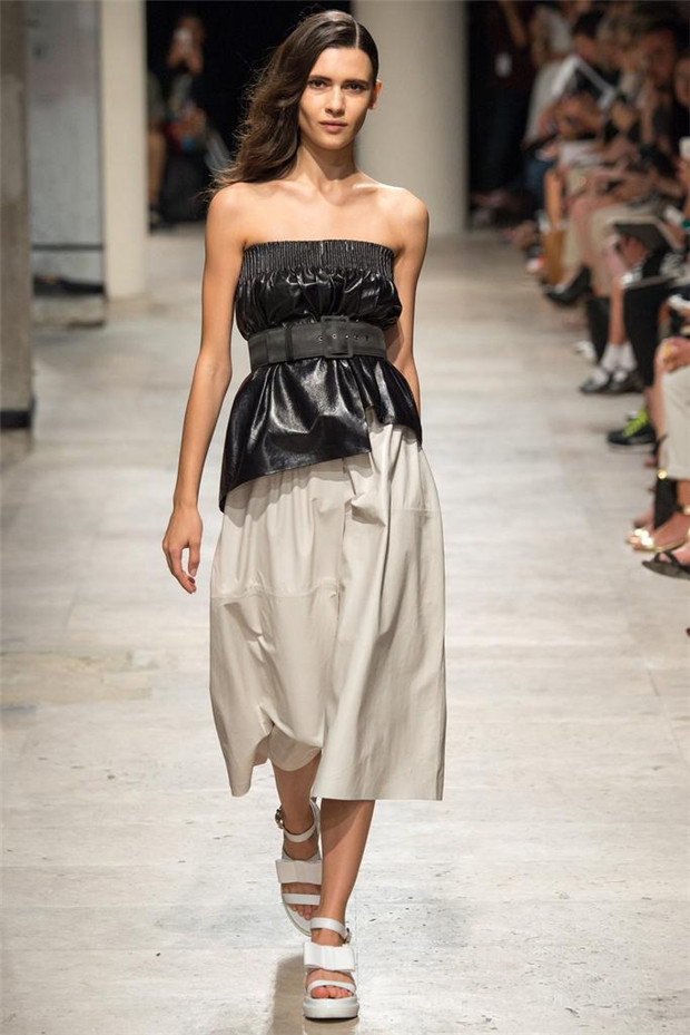 Maxime Simoens 2015春夏女裝流行發(fā)布