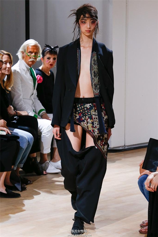 Yohji Yamamoto 2015春夏女裝流行發(fā)布