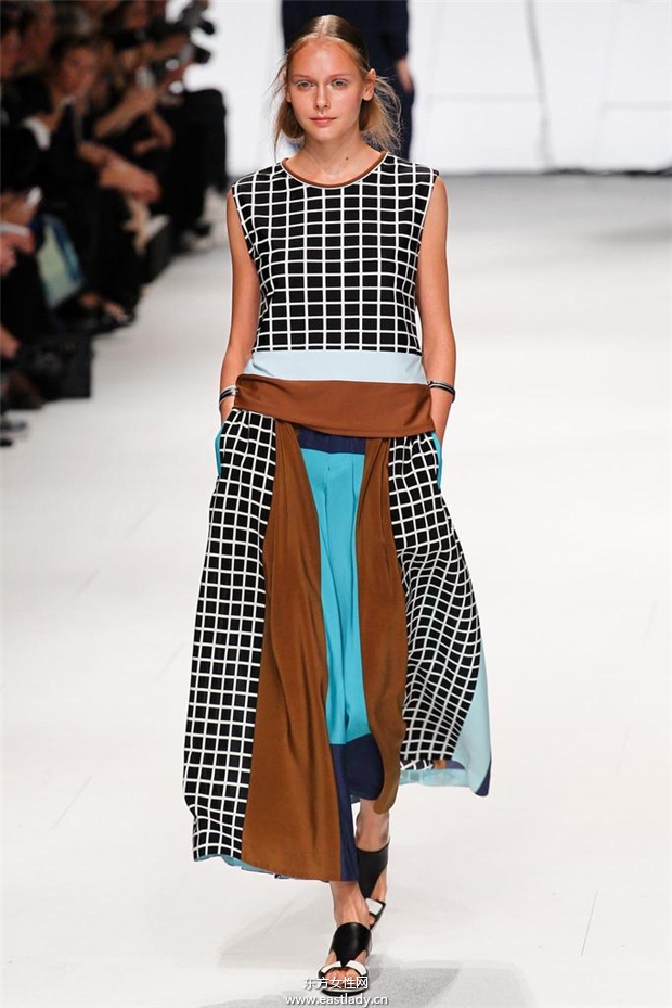 Issey Miyake 2015春夏女裝流行發(fā)布