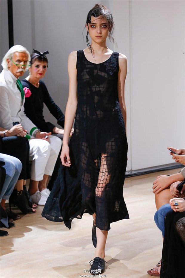 Yohji Yamamoto 2015春夏女裝流行發(fā)布