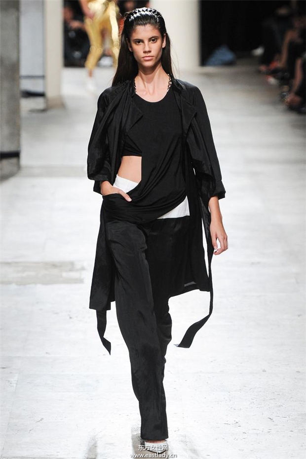 Barbara Bui 2015春夏女裝流行發(fā)布