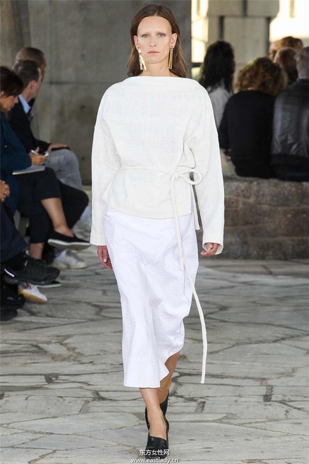 Loewe 2015春夏女裝流行發(fā)布