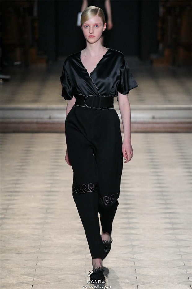 Sharon Wauchob 2015春夏女裝流行發(fā)布