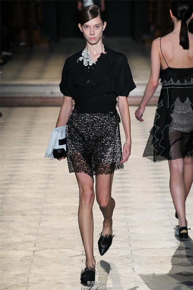 Sharon Wauchob 2015春夏女裝流行發(fā)布