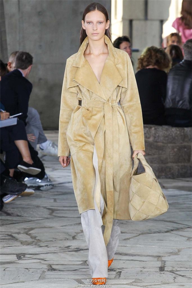 Loewe 2015春夏女裝流行發(fā)布