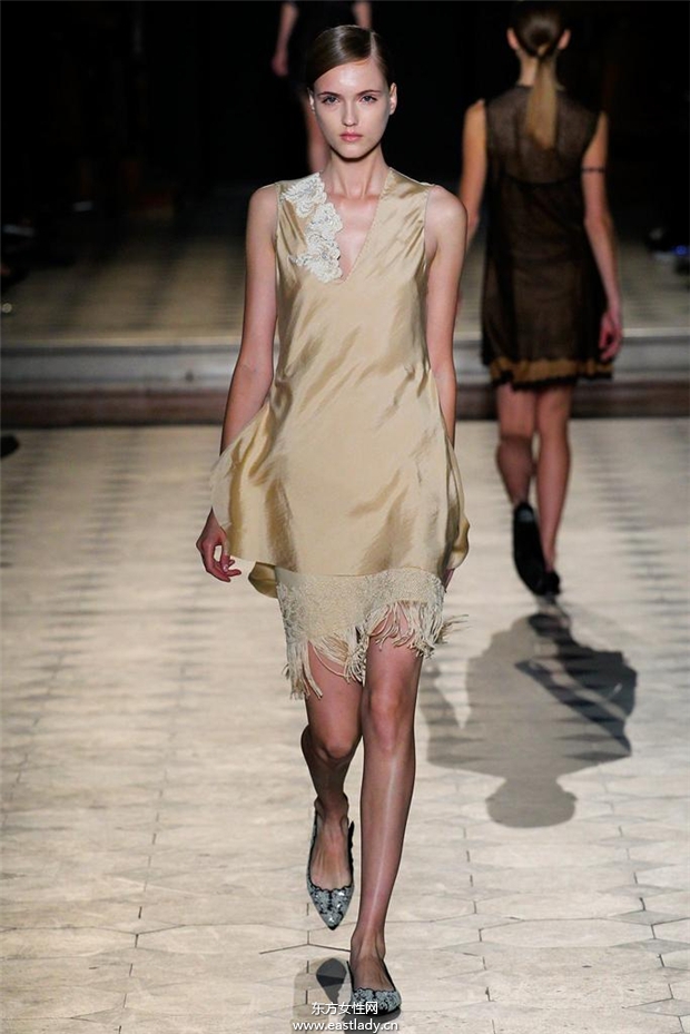 Sharon Wauchob 2015春夏女裝流行發(fā)布