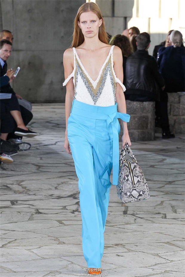 Loewe 2015春夏女裝流行發(fā)布