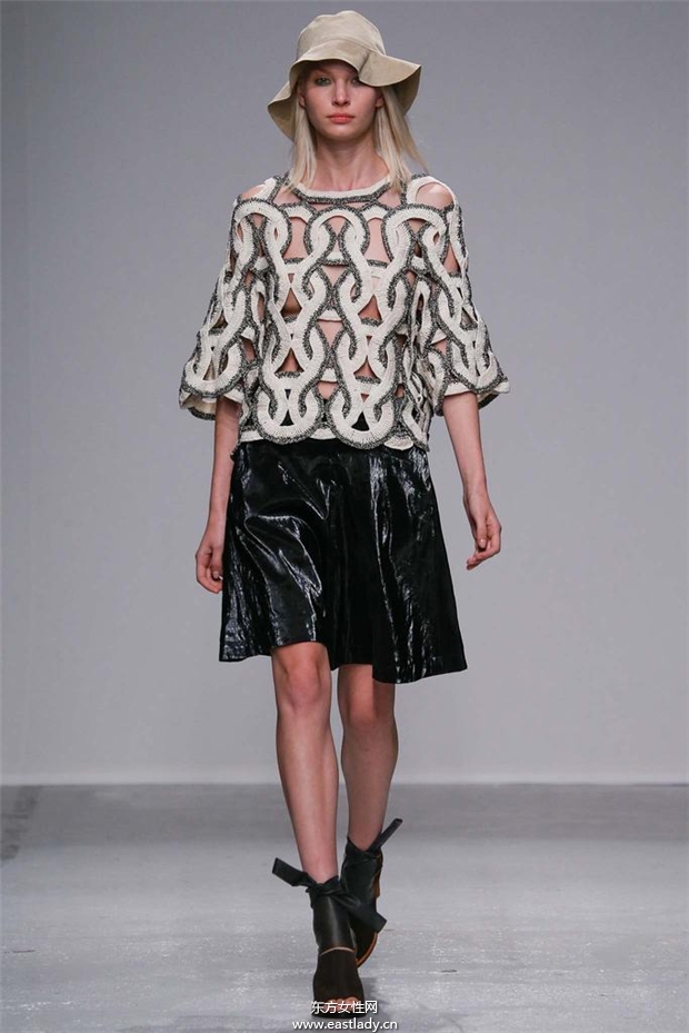 Christian Wijnants 2015春夏女裝流行發(fā)布