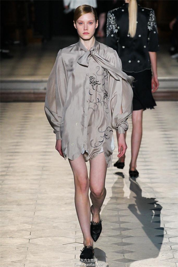 Sharon Wauchob 2015春夏女裝流行發(fā)布