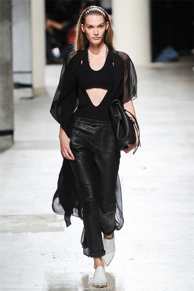 Barbara Bui 2015春夏女裝流行發(fā)布