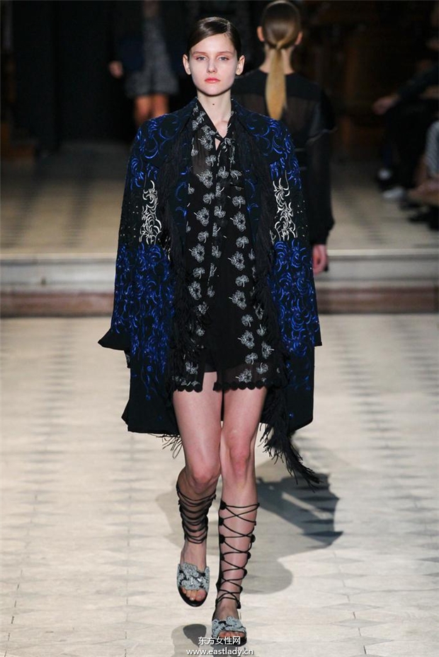 Sharon Wauchob 2015春夏女裝流行發(fā)布