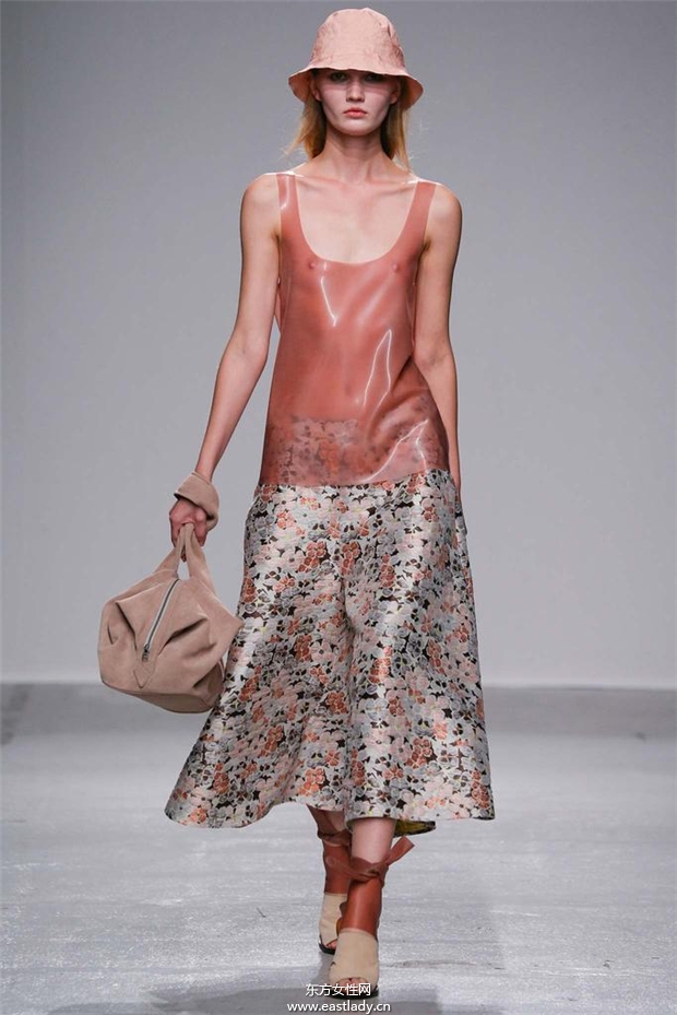 Christian Wijnants 2015春夏女裝流行發(fā)布