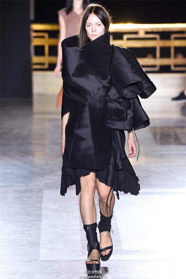 Rick Owens 2015春夏女裝流行發(fā)布