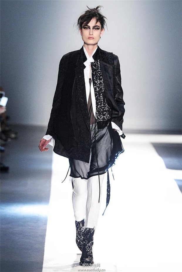 Ann Demeulemeester 2015春夏女裝流行發(fā)布