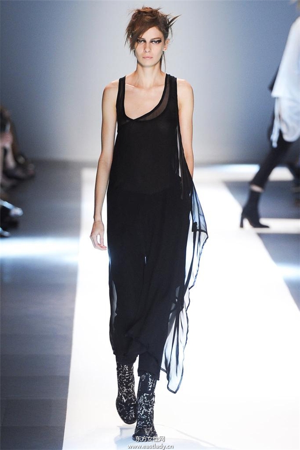 Ann Demeulemeester 2015春夏女裝流行發(fā)布