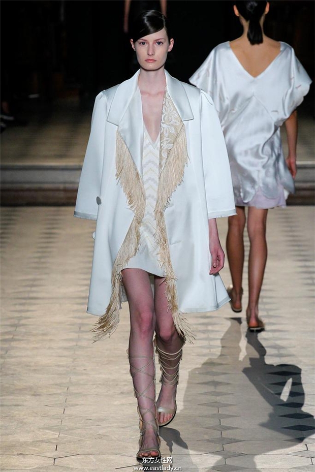 Sharon Wauchob 2015春夏女裝流行發(fā)布