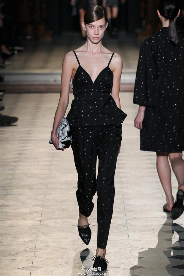 Sharon Wauchob 2015春夏女裝流行發(fā)布