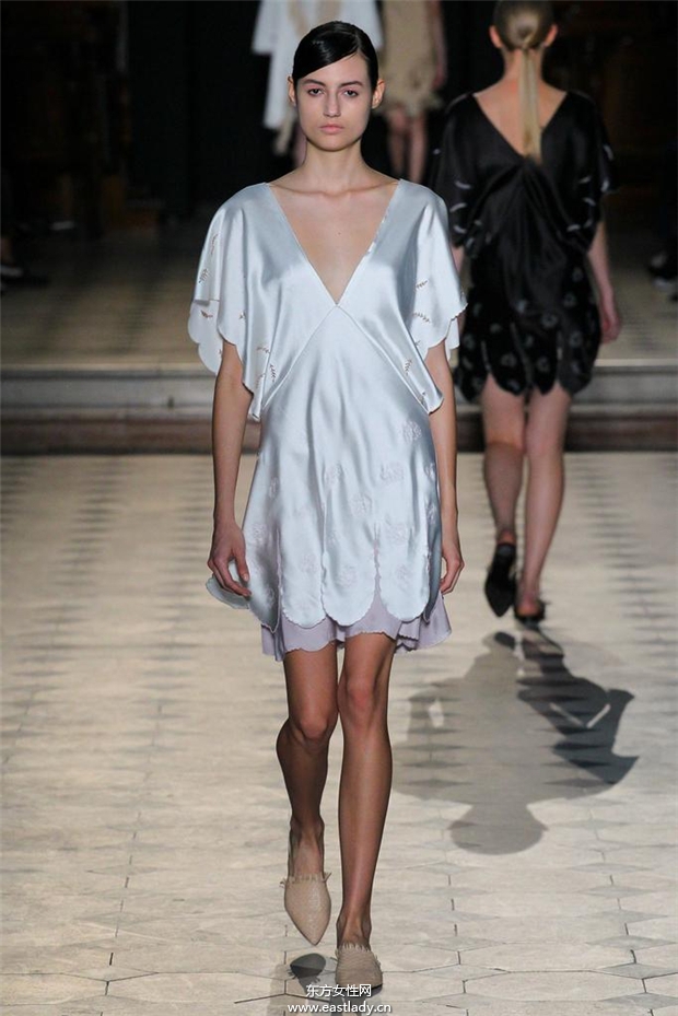 Sharon Wauchob 2015春夏女裝流行發(fā)布