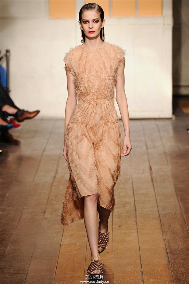 Cédric Charlier 2015春夏女裝流行發(fā)布